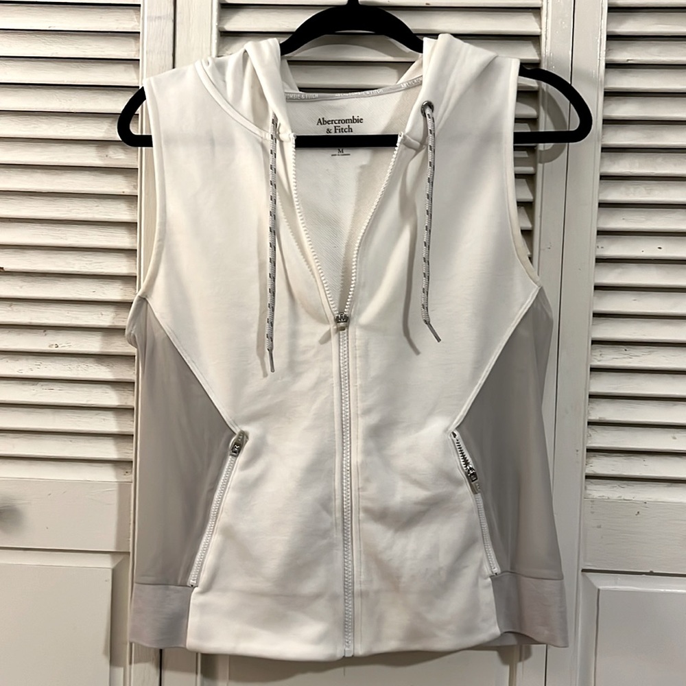 Abercrombie Fitch women size M